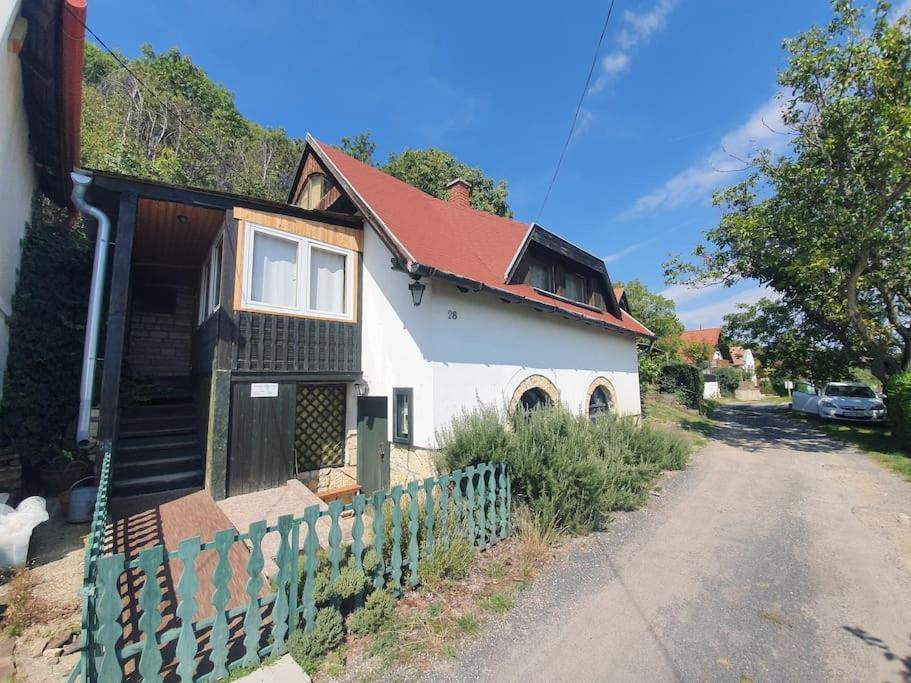 Appartement Kishaz A Hegyen Csopak